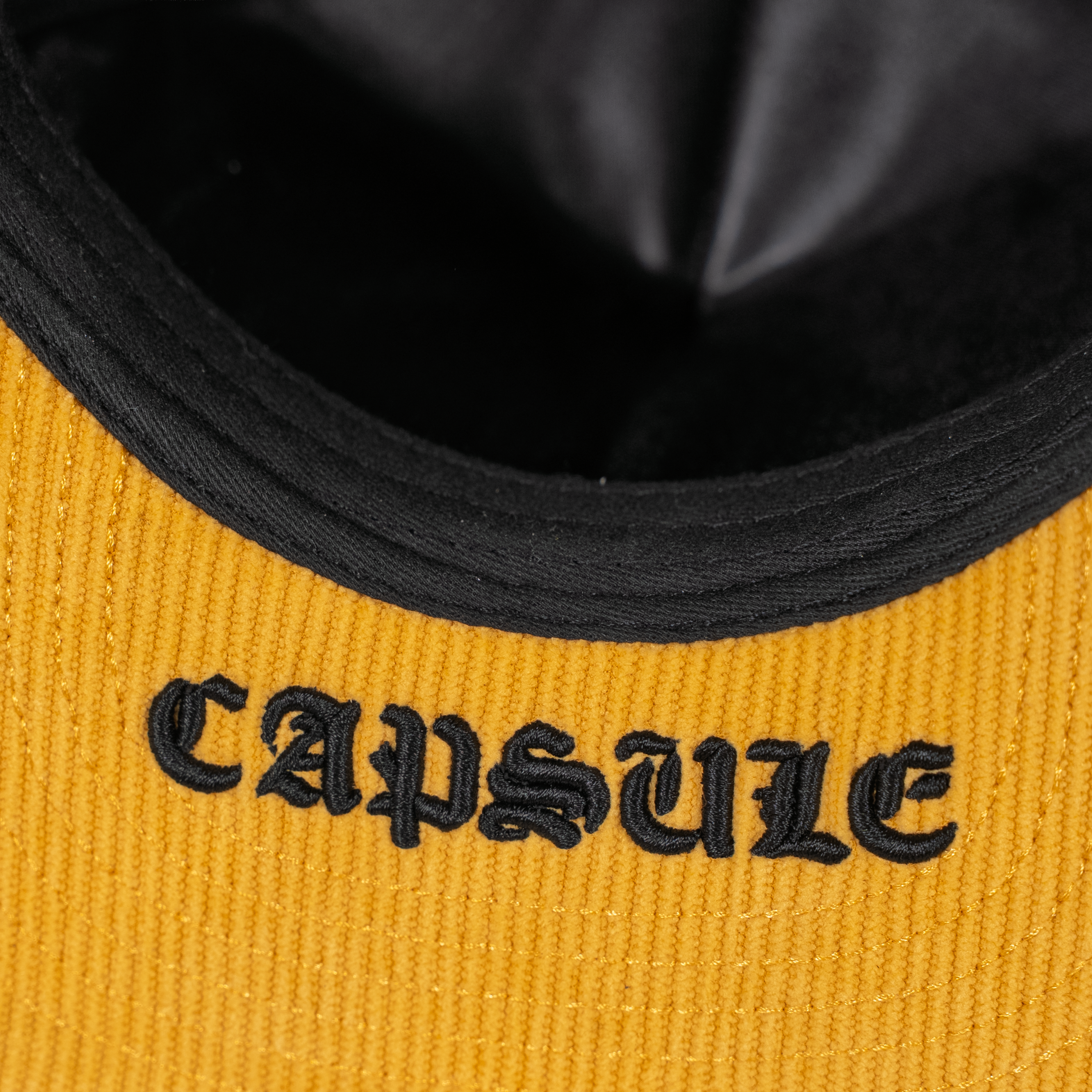 CAPSULE CRYSTAL HAT